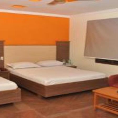 Hotel Pams Mayiladuthurai Extérieur photo
