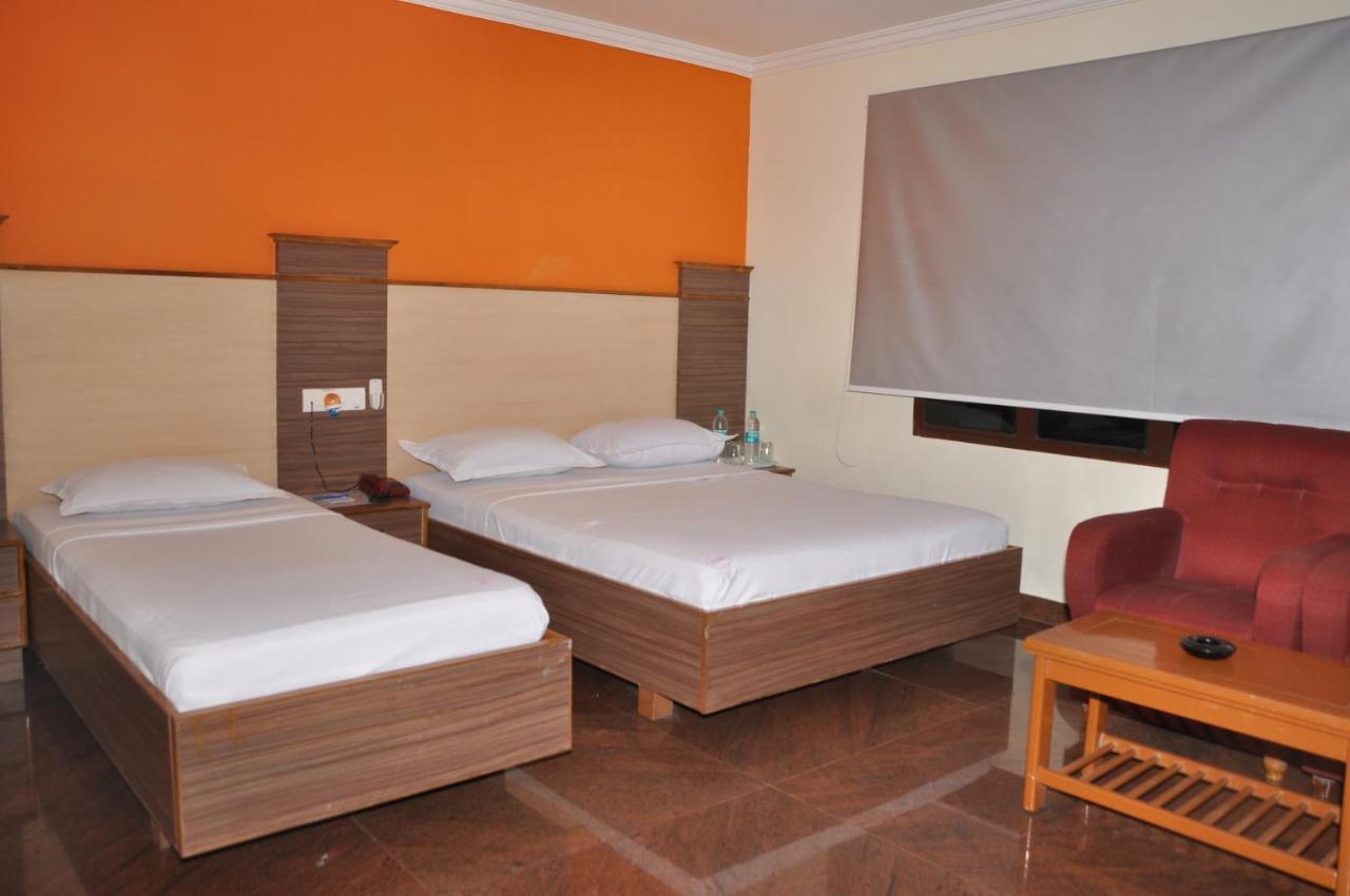 Hotel Pams Mayiladuthurai Extérieur photo