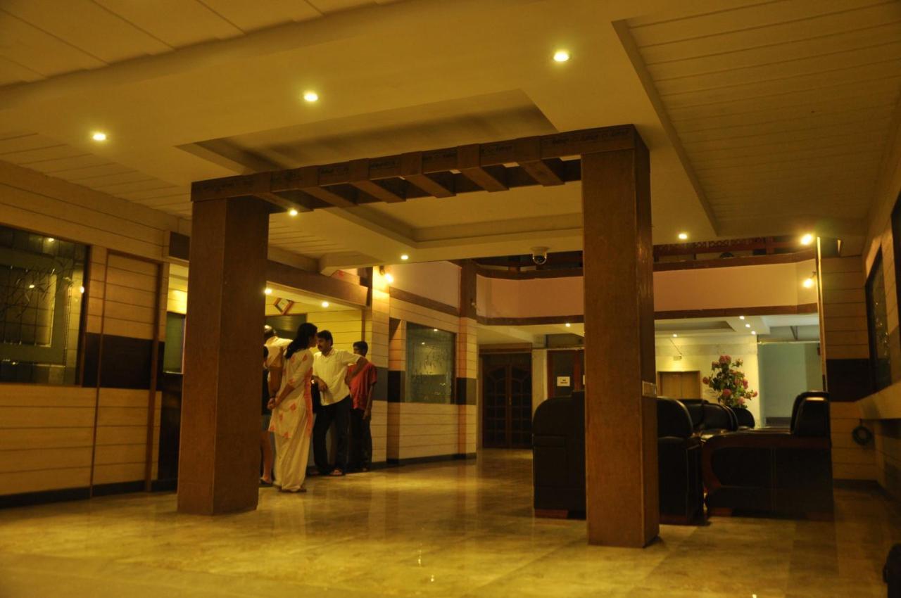 Hotel Pams Mayiladuthurai Extérieur photo