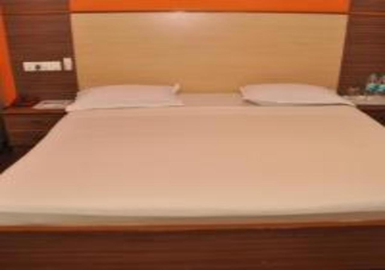 Hotel Pams Mayiladuthurai Extérieur photo